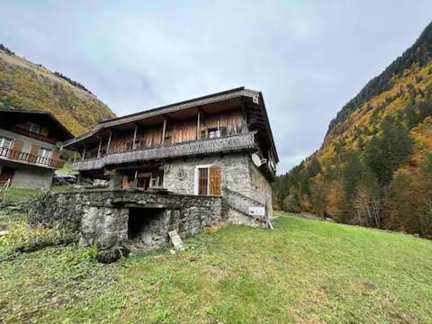 Villa La Ferme A Roger Montriond Exterior foto